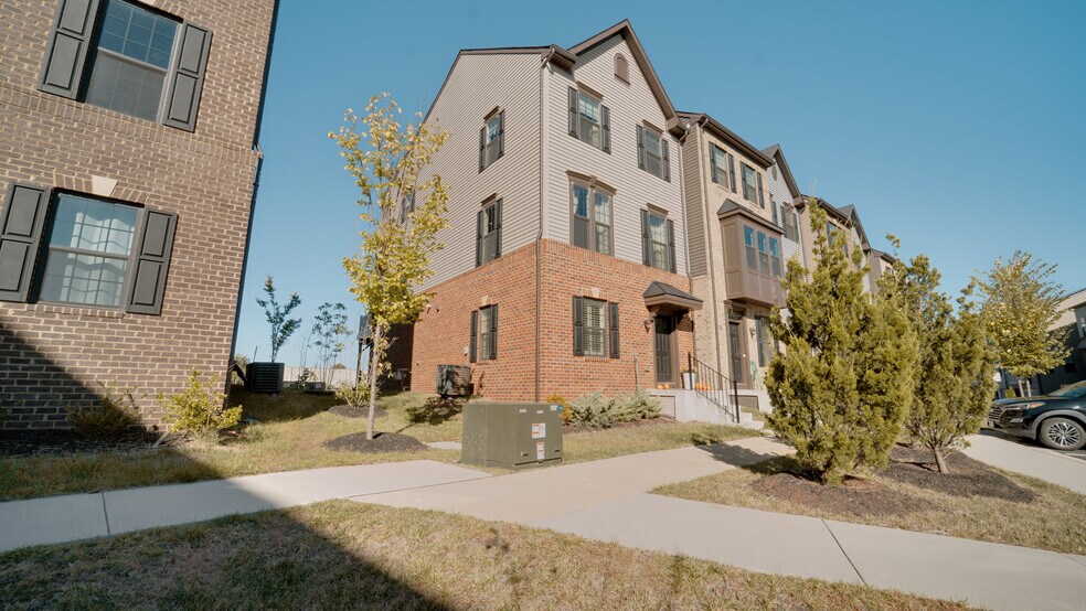 Building Photo - 2630 Jetstream Rd