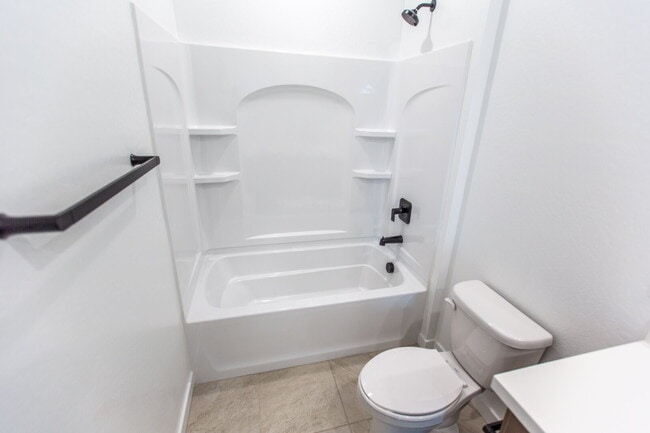 Building Photo - 23024 E Watford Dr