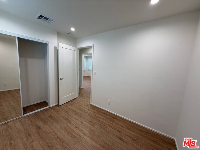 Building Photo - 2320 Carnegie Ln