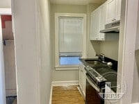 Building Photo - 270 4th St