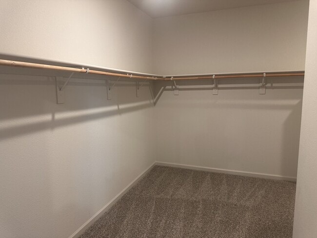 Building Photo - 1750 Yukon Territory Ave