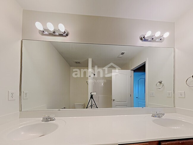 Building Photo - 4158 Elderberry Dr
