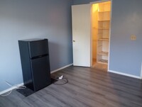 Building Photo - 202 Armstrong Dr