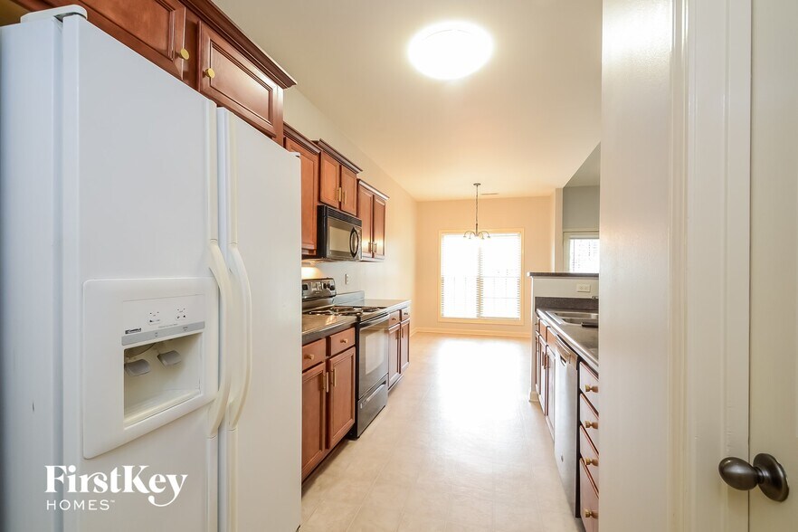 Building Photo - 105 Sunflower Pl