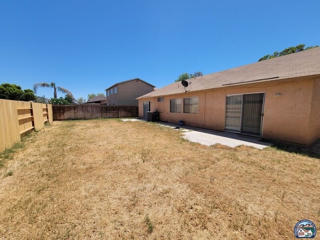 Building Photo - 861 W Legion Rd