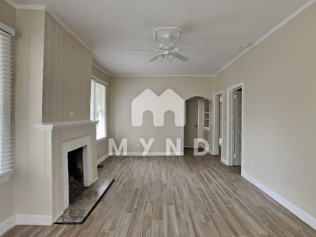 Building Photo - 3807 Saint Johns Ave