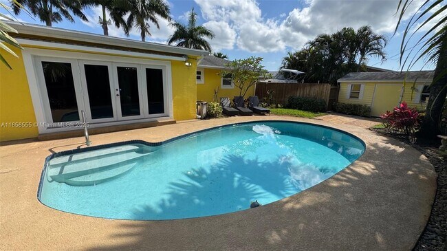 Building Photo - 3170 Buccaneer Rd
