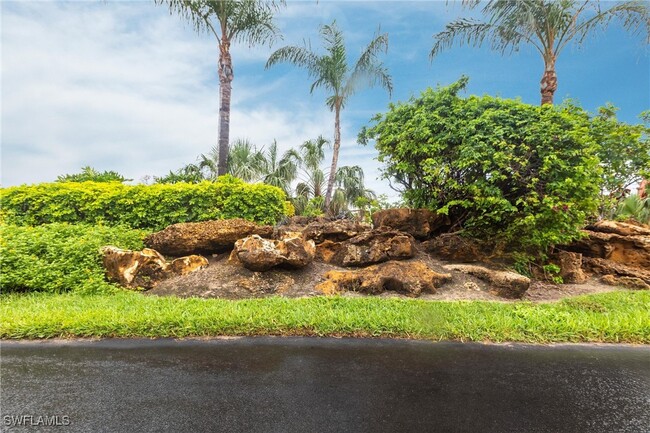 Building Photo - 16737 Pheasant Ct