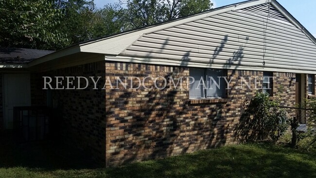 Building Photo - 3990 Ashview Cove