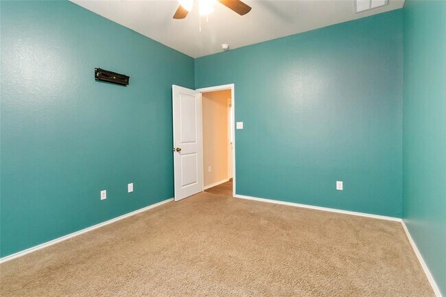 Building Photo - 2845 Wolfcreek