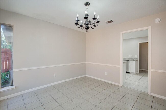 Building Photo - 25534 Pepper Ridge Ln