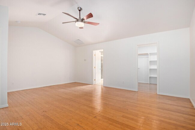 Building Photo - 2522 S Mulberry
