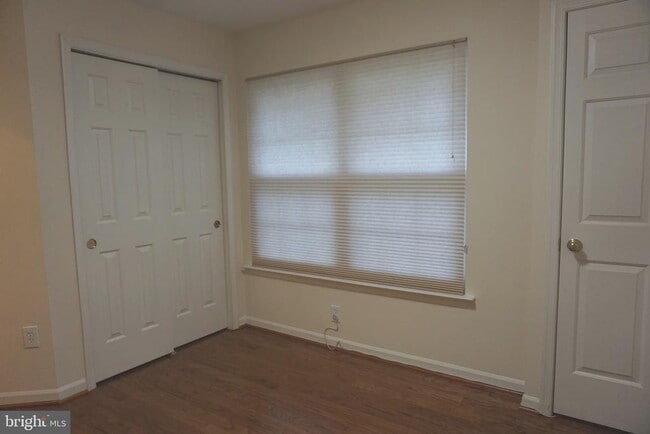 Building Photo - 9724 Athletic Way