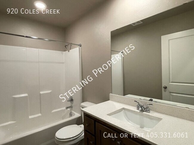 Building Photo - 920 Coles Creek