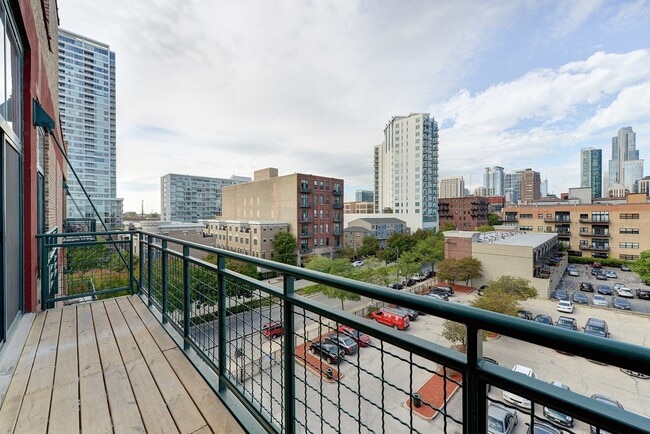 Building Photo - 1727 S Indiana Ave