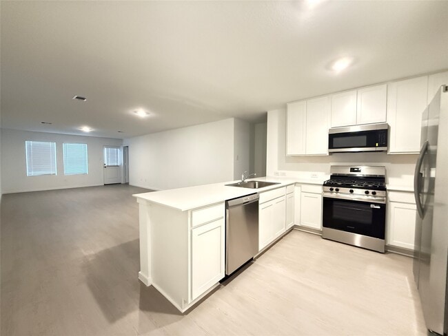 Building Photo - 16802 Old Wagon Wy