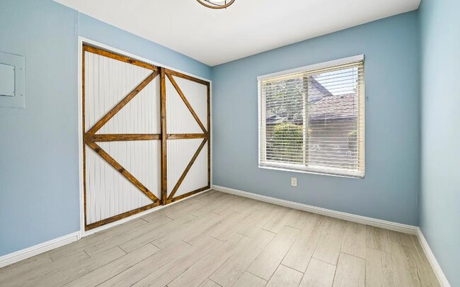 Building Photo - 1722 Aspen Village Way