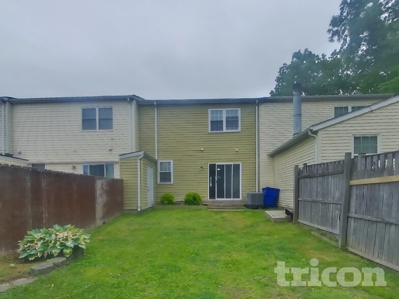 Building Photo - 3281 Ryon Ct