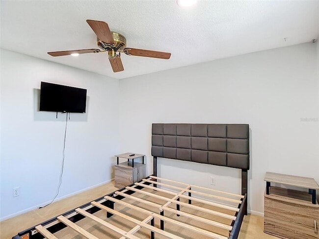 Building Photo - 7916 Woodgrove Cir
