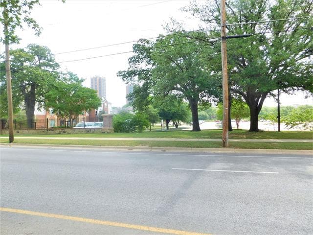 Building Photo - 1609 N Locust St