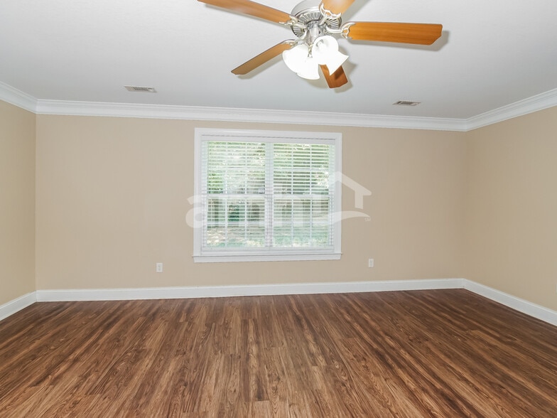 Building Photo - 1750 Bonnie Roach Ln