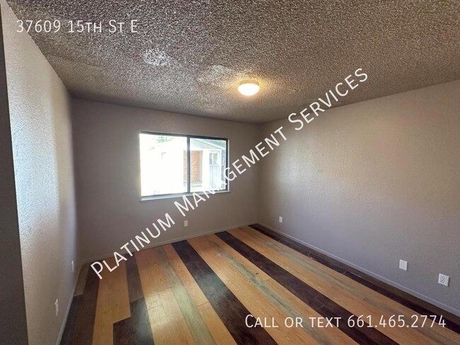 Building Photo - 37609 15th St E