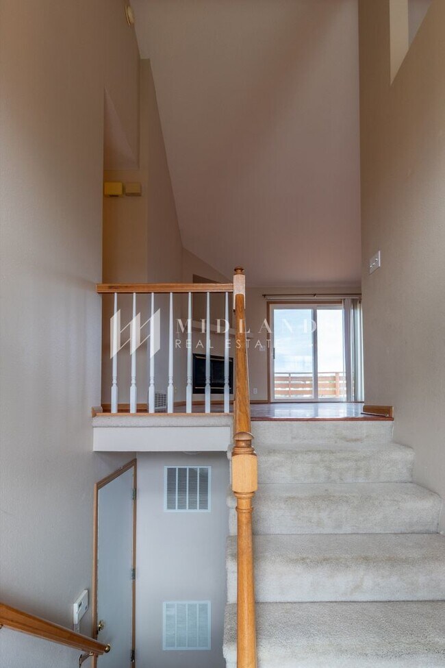 Building Photo - Two Springs Open Floor Plan