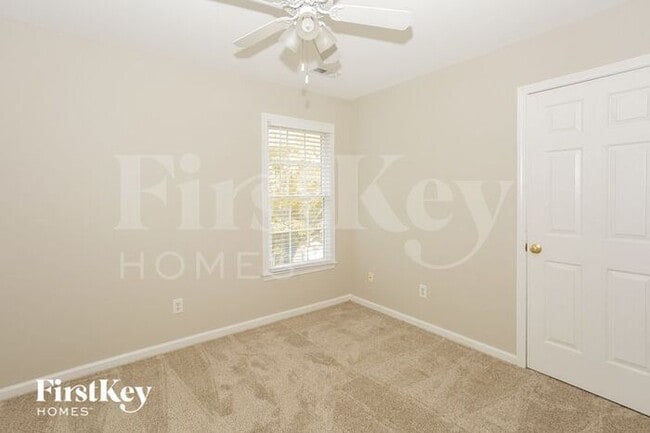 Building Photo - 4520 Candalon Way
