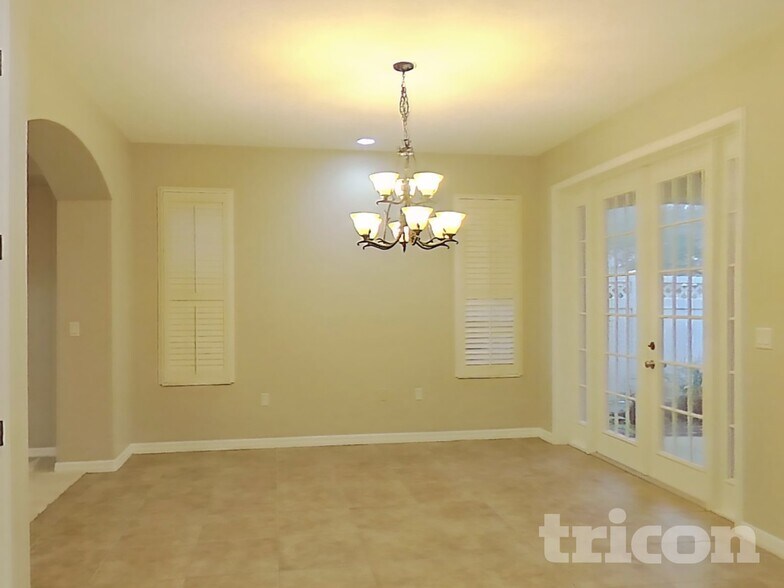 Building Photo - 33314 Portal Dr