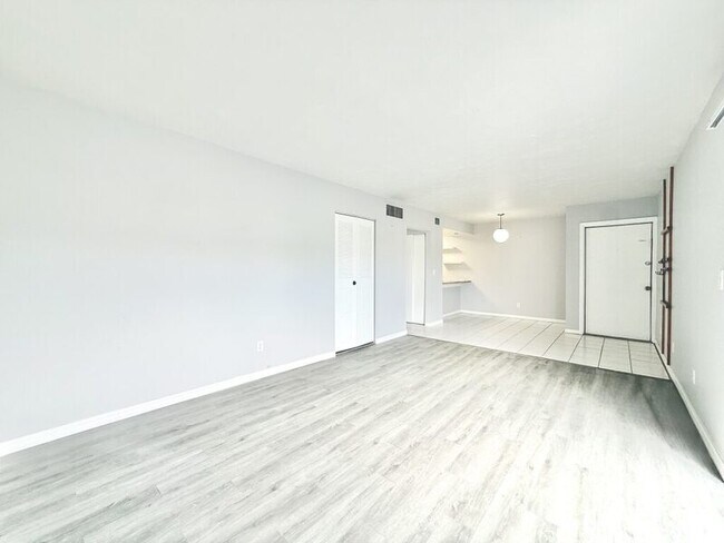 Building Photo - 1799 N Highland Ave