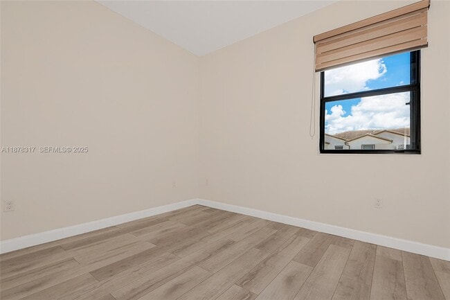 Building Photo - 152 SW 185th Way