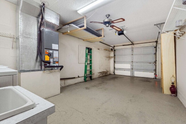 Building Photo - 2BR 2BA Villa Available Now On Top of the Word!