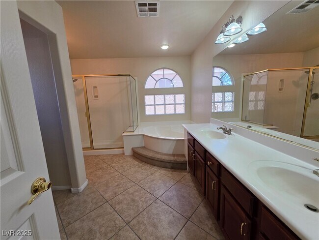 Building Photo - 10772 Glacier Rapids Ct