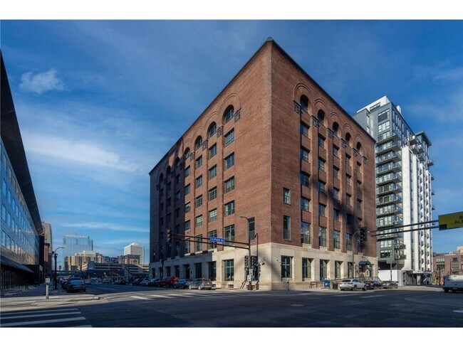 Building Photo - 250 Park Ave