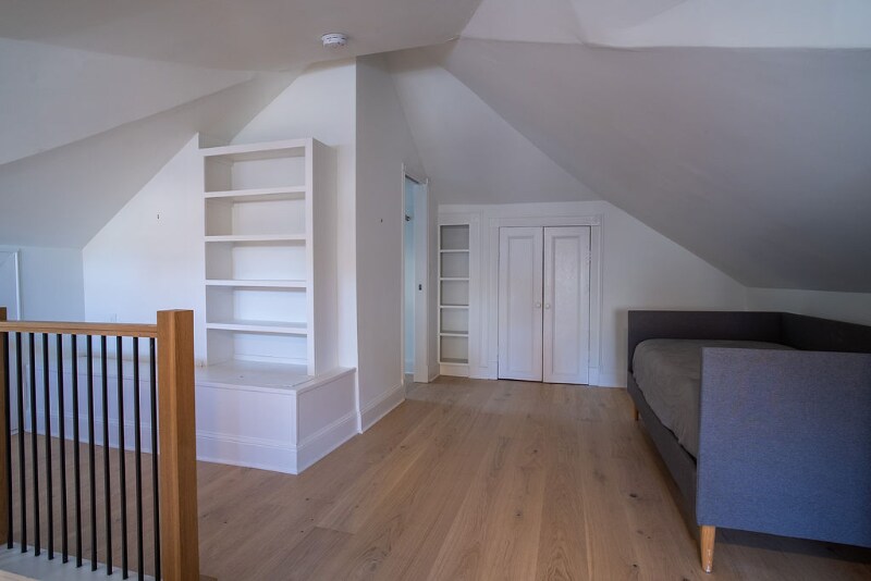 Building Photo - 789 Lake Ave NE