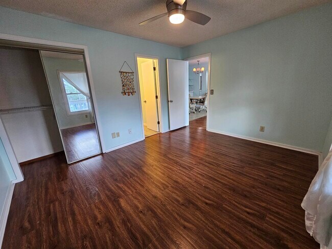 Building Photo - 4489 Little River Inn Ln