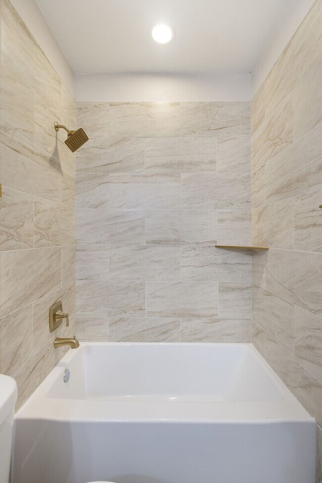 Building Photo - All Units Are Available With Brandnew Full Appliance Package