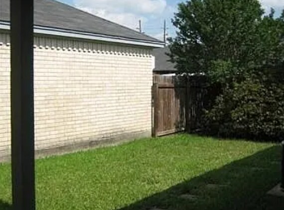 Building Photo - 1512 Bryant Way