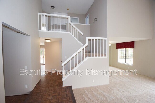 Building Photo - 887 Yearling Ct