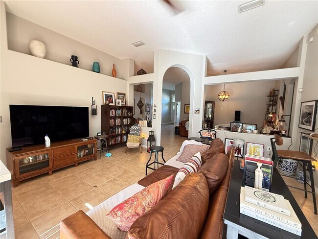 Building Photo - 10703 Banfield Dr