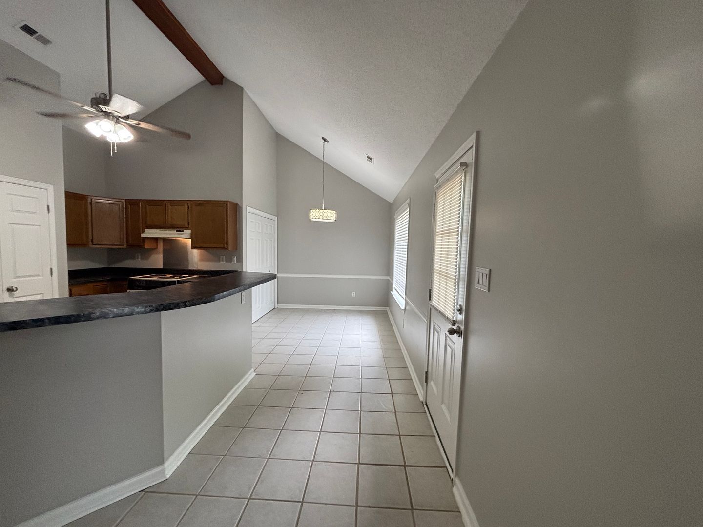 Building Photo - 2573 Laurelcrest Dr