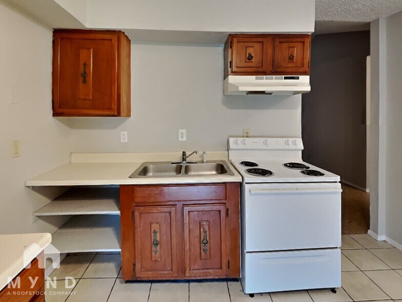 Building Photo - 111 Cindy Ln
