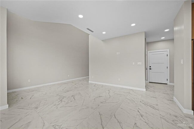 Building Photo - 24 Corales St