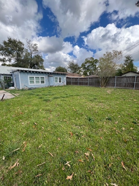 Building Photo - 2425 N Lynwood Dr