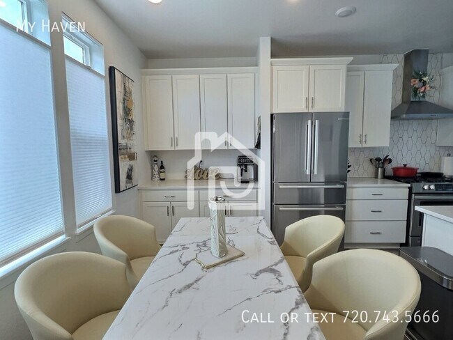 Building Photo - 2811 W 69th Ave