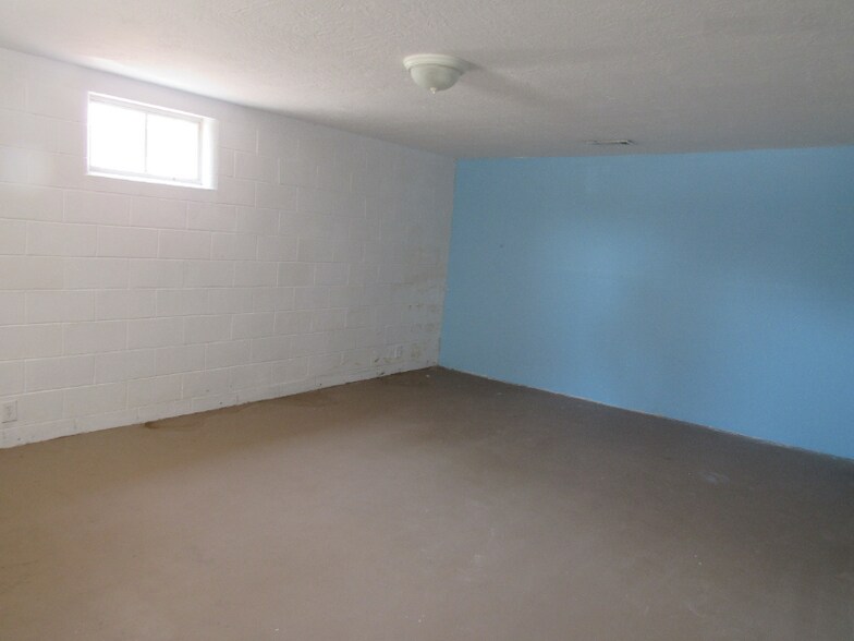 Building Photo - 615 N 31st St
