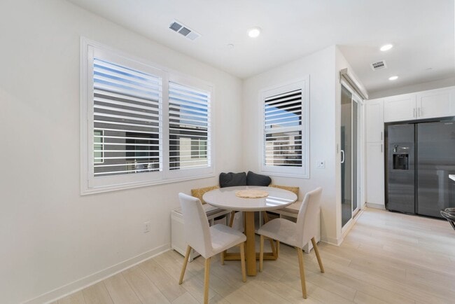 Building Photo - 3640 S Allston Paseo-#3
