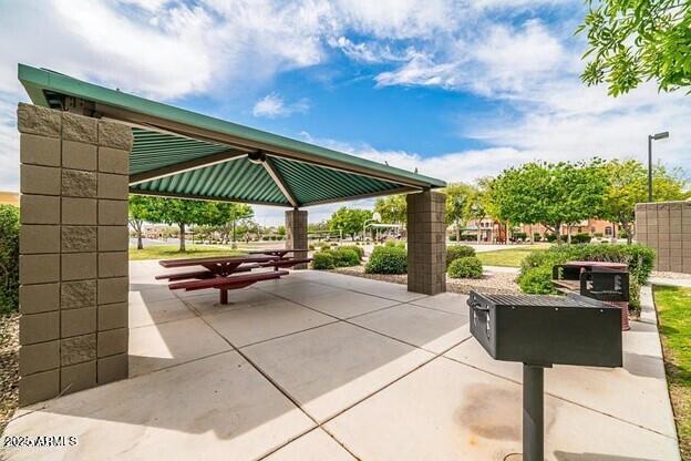 Building Photo - 458 N 168th Ln