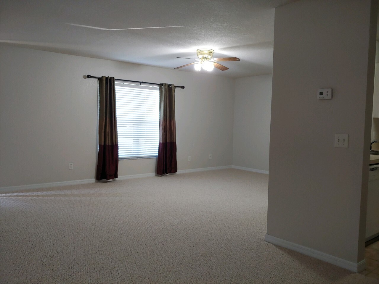 Living - 1163 N Lion Cub Pt