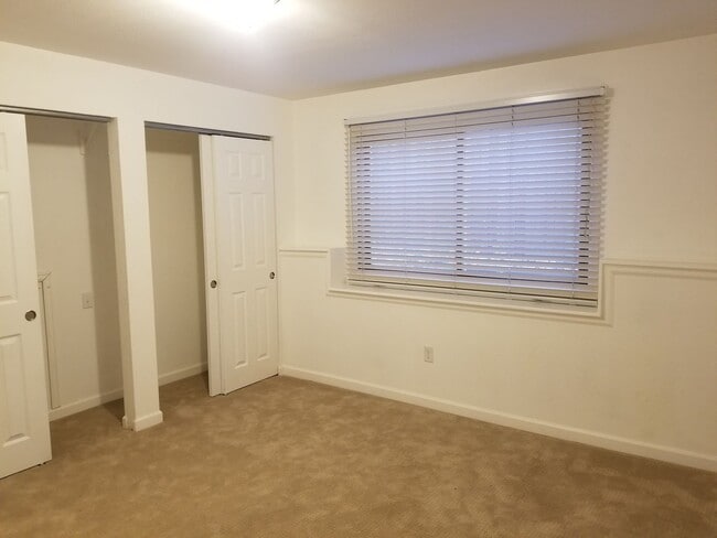 Building Photo - 2836 Troxell Ave